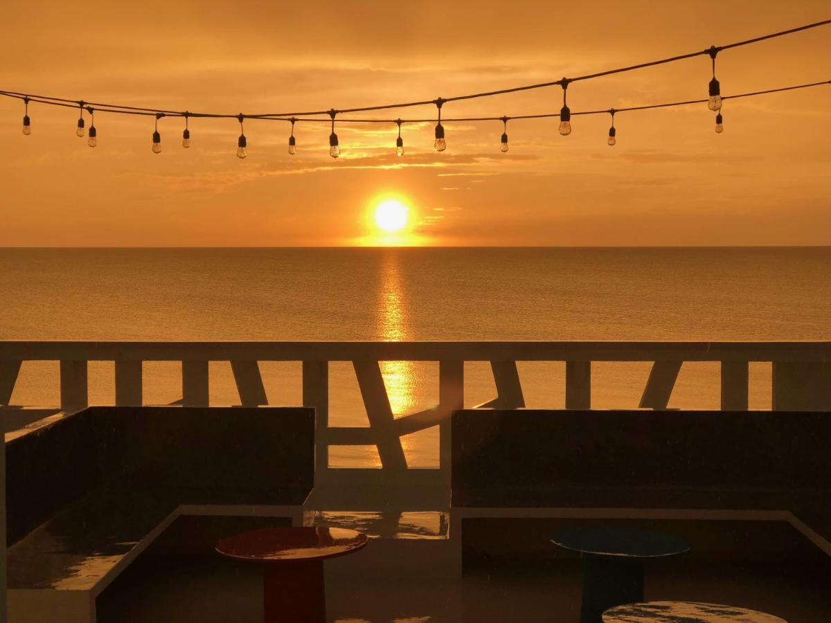 Playa 55 Beach Escape - Adults Only Guesthouse 塞莱斯通 外观 照片